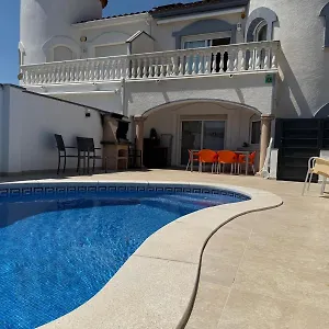 https://raquel-koky.topcostabravahotels.com